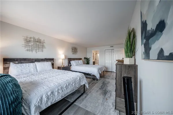 $299,000 | 5940 Baydy Peak Road, Unit 1123, Osage Beach, MO 65065