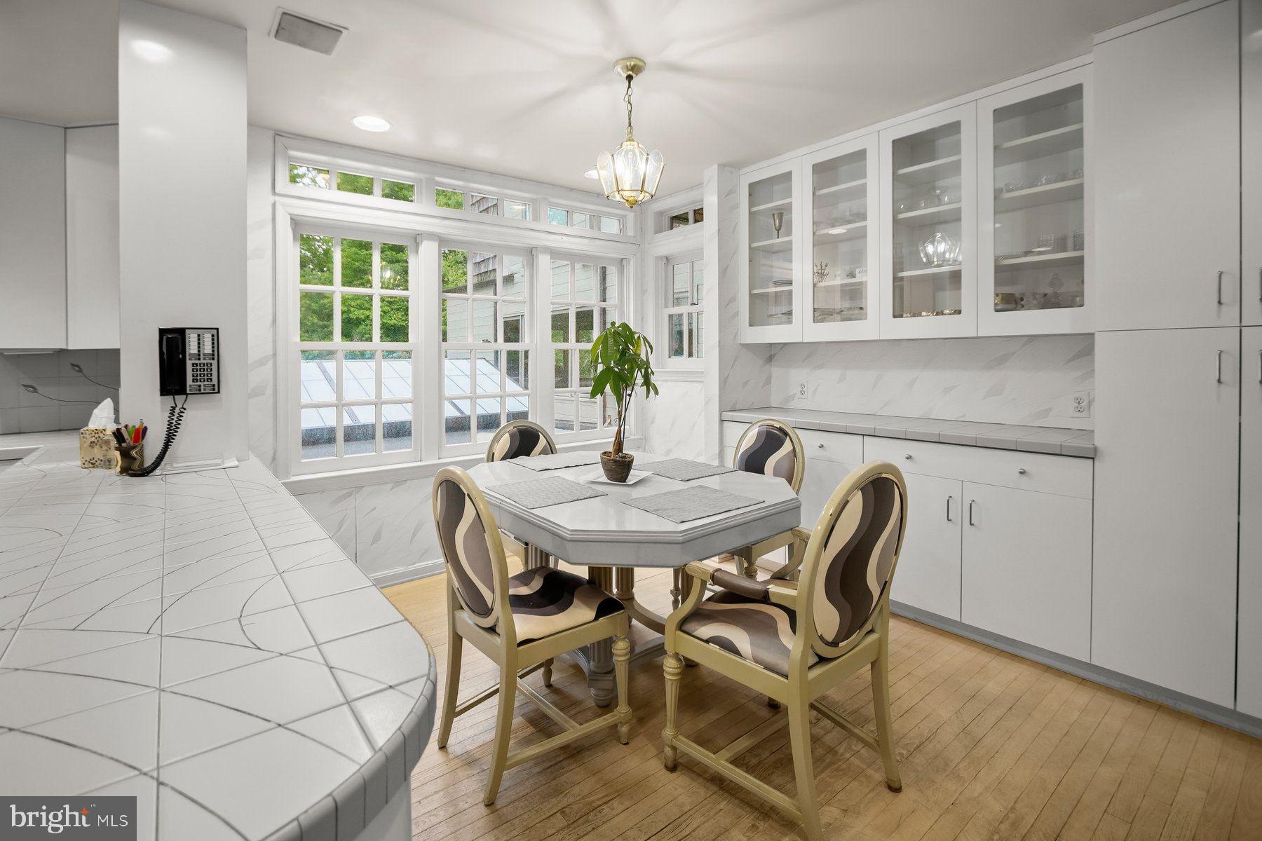 6605 Kenhill Road Bethesda, MD 20817 - Photo 8 of 30