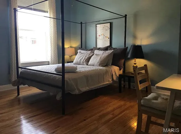 $1,595 | 4235 Gibson Avenue, Unit 1, St. Louis, MO 63110