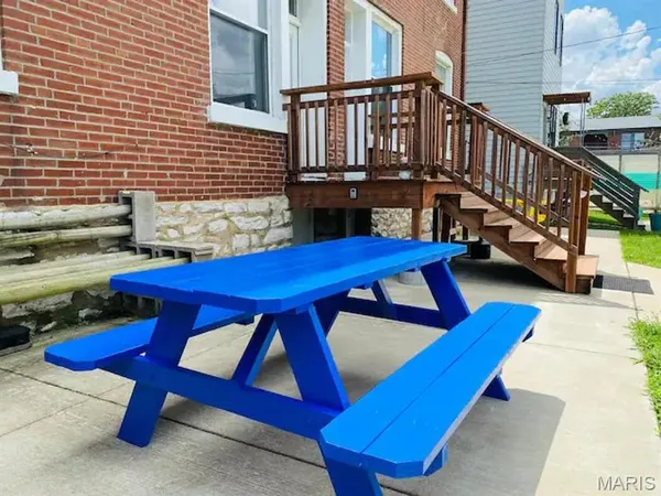 $1,595 | 4235 Gibson Avenue, Unit 1, St. Louis, MO 63110