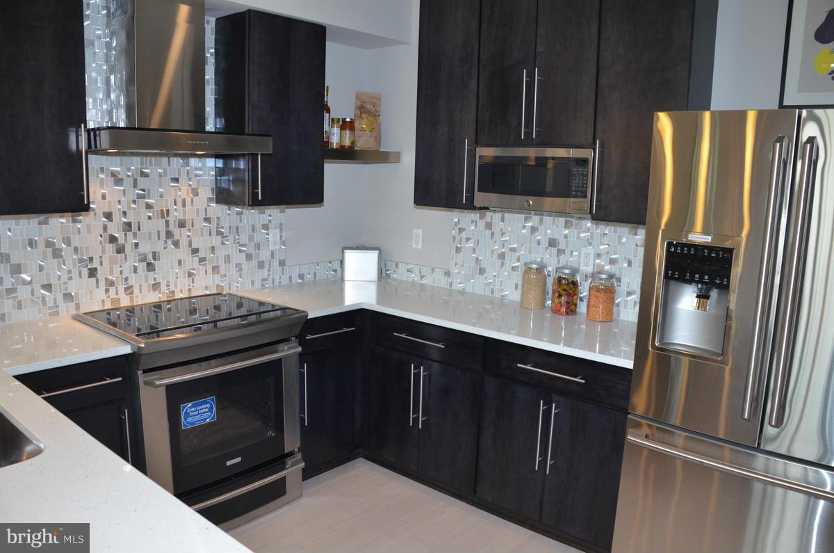 409 17th Street Northeast, Unit U Washington, DC 20002 - Photo 20 of 29 Kitchen
