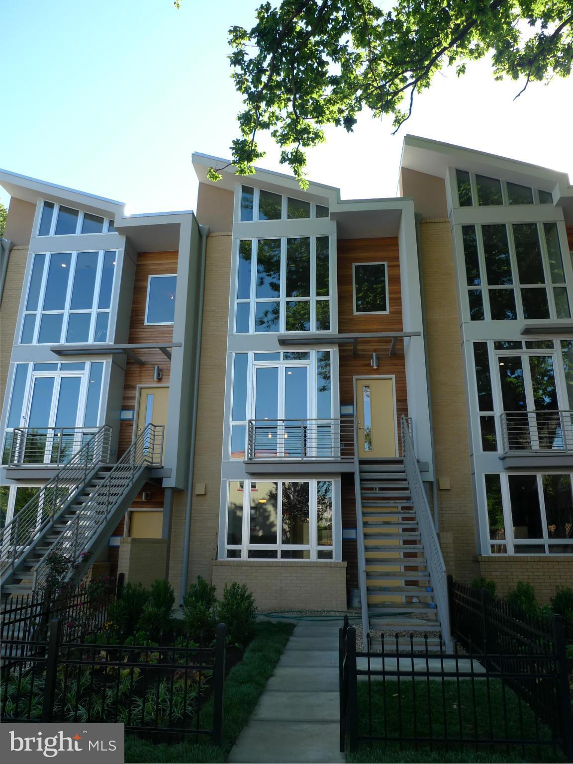 409 17th Street Northeast, Unit U Washington, DC 20002 - Photo 3 of 29 Exterior (Front)