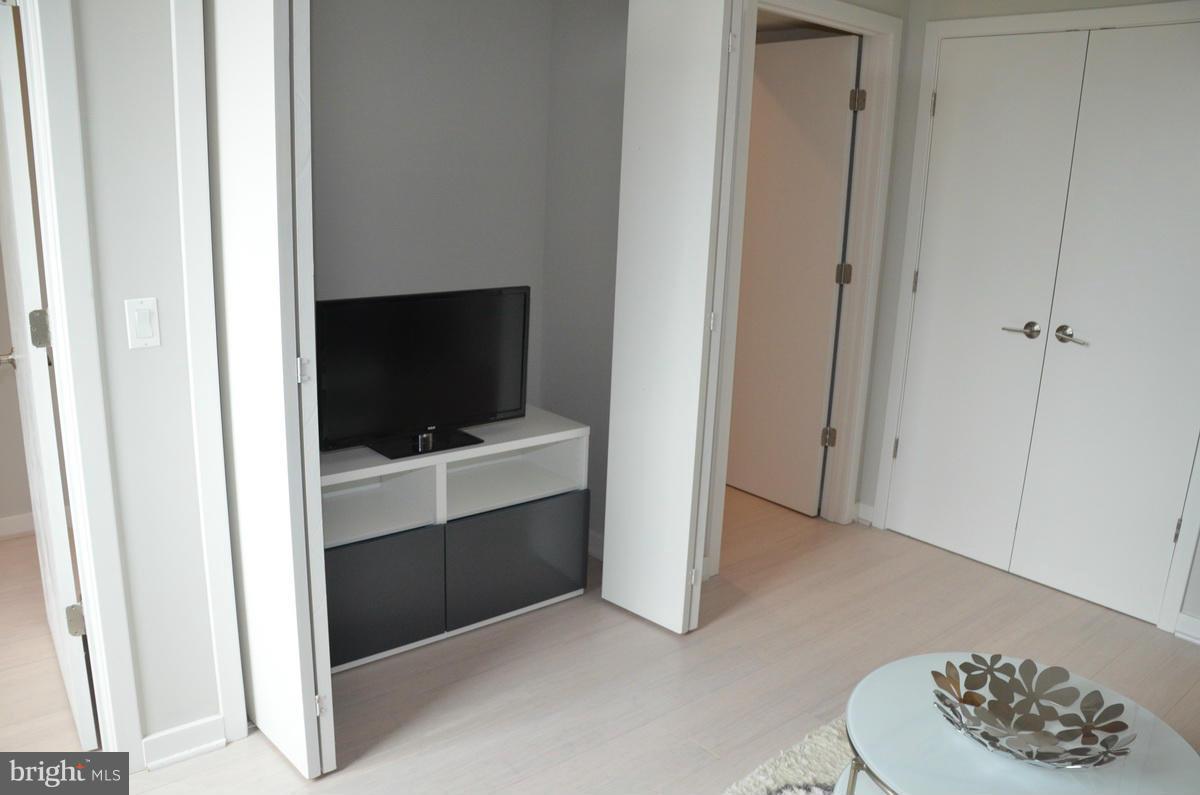 409 17th Street Northeast, Unit U Washington, DC 20002 - Photo 28 of 29 Bedroom