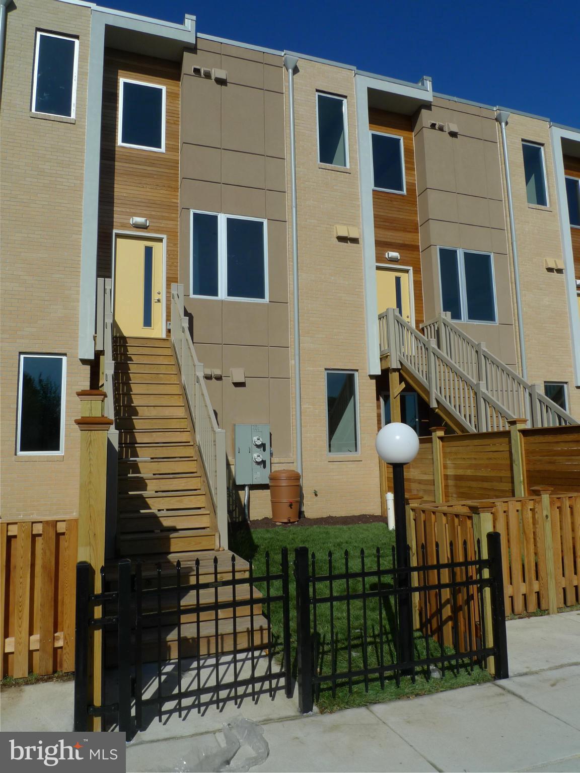 409 17th Street Northeast, Unit U Washington, DC 20002 - Photo 7 of 29 Exterior (Rear)