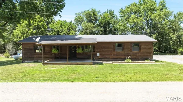 $235,000 | 107 Red Deer Lane, O'Fallon, MO 63366