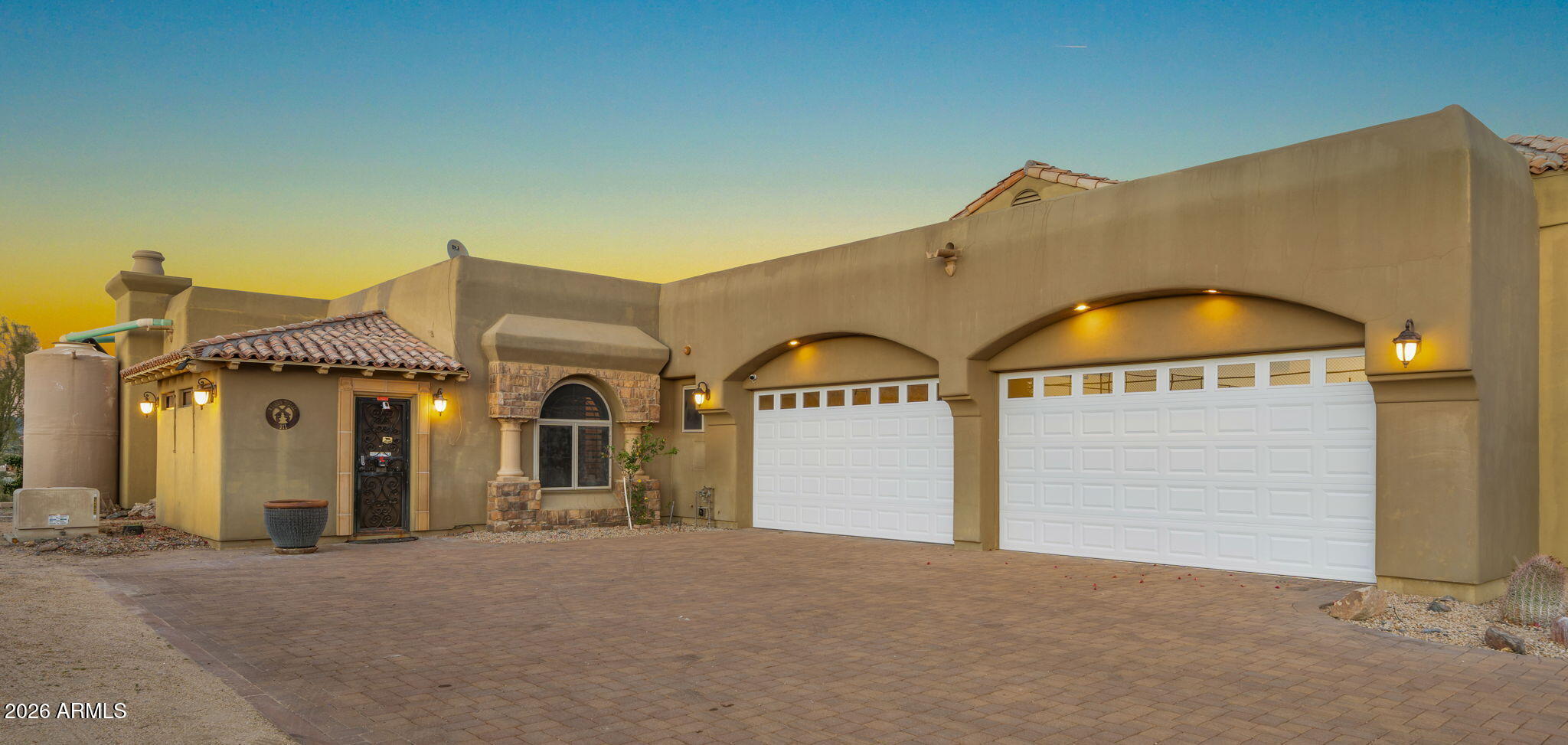 6562 East Cave Creek Road Cave Creek, AZ 85331 - Photo 7 of 109 10-web-or-mls-Front yard4