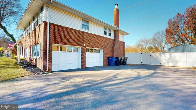 $545,000 | 213 Wayne Drive, Cinnaminson, NJ 08077