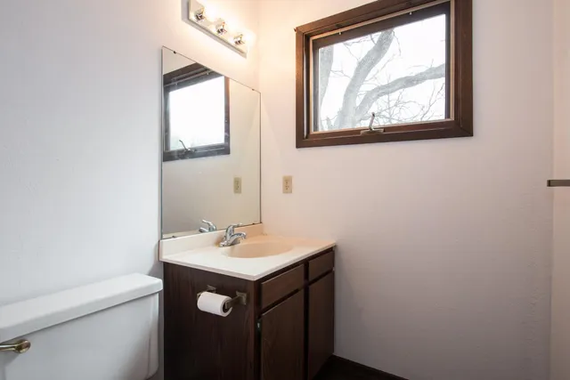 $2,550 | 15303 Trillium Circle, Eden Prairie, MN 55344