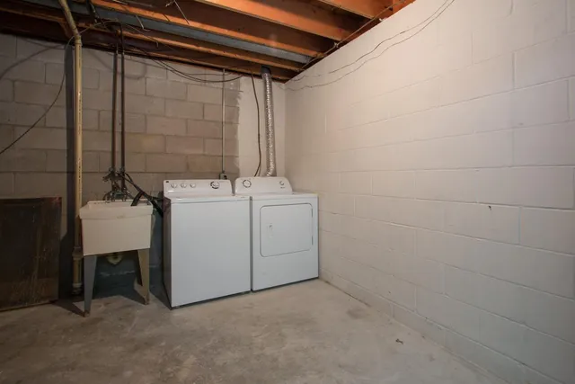 $2,550 | 15303 Trillium Circle, Eden Prairie, MN 55344