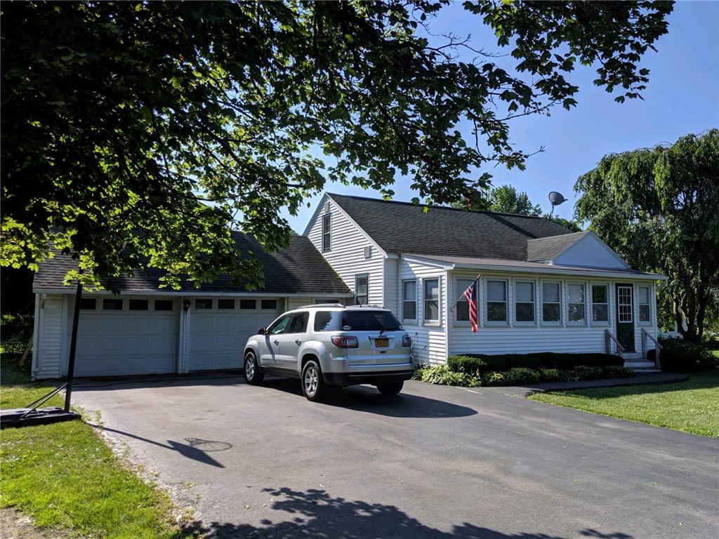 4312 Ridge Road Williamson, NY 14589 - Photo 1 of 1