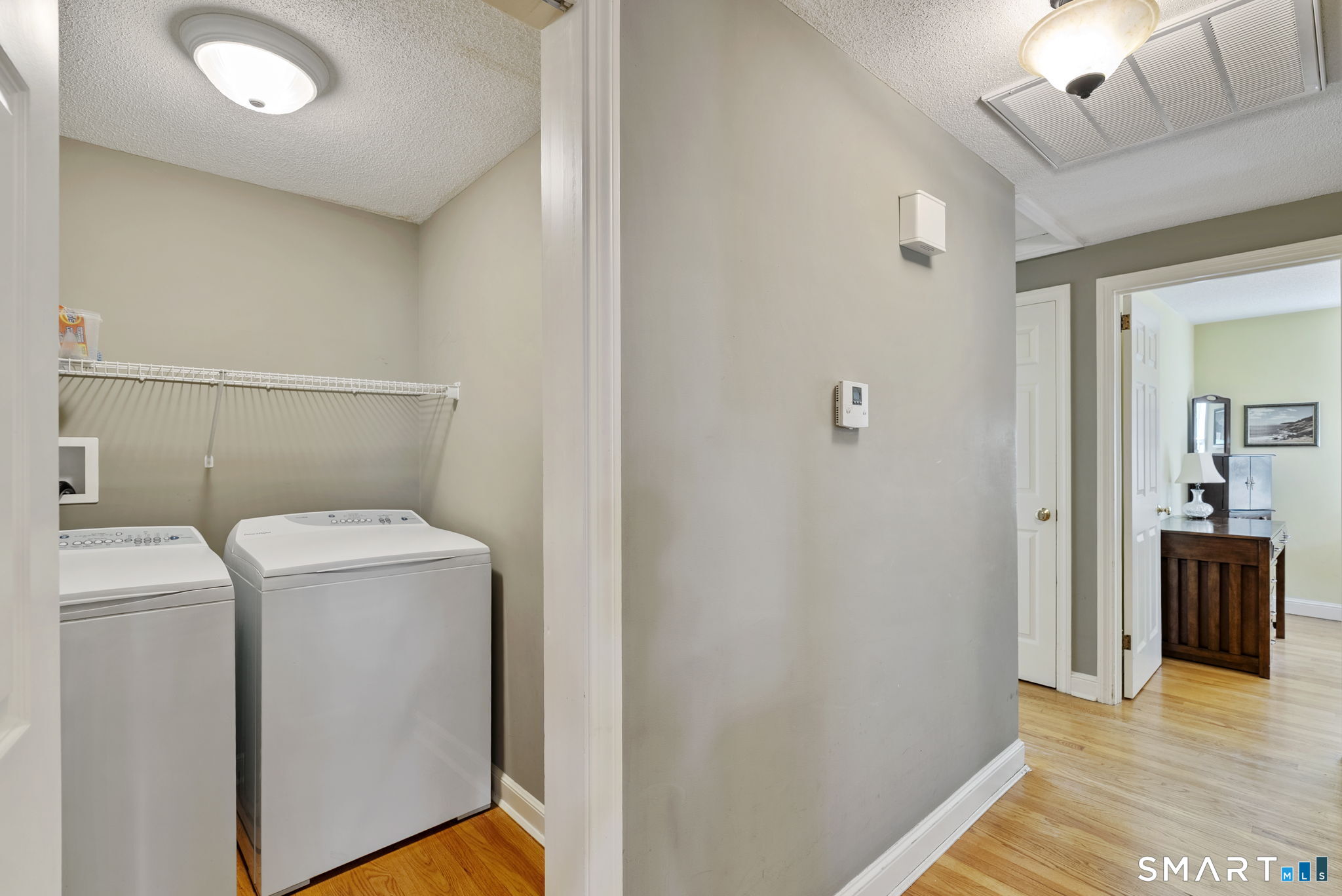 39 Clovercrest Road Wethersfield, CT 06109 - Photo 17 of 40 Laurdry room off Kitchen