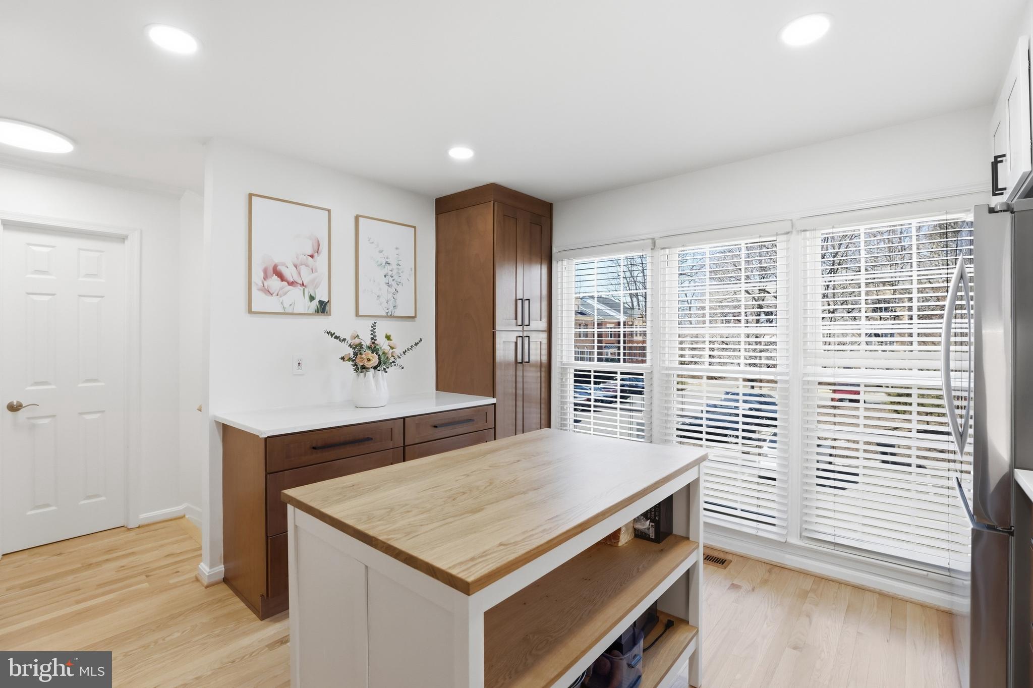 8027 Tanworth Court Springfield, VA 22152 - Photo 11 of 47 Spacious Kitchen View