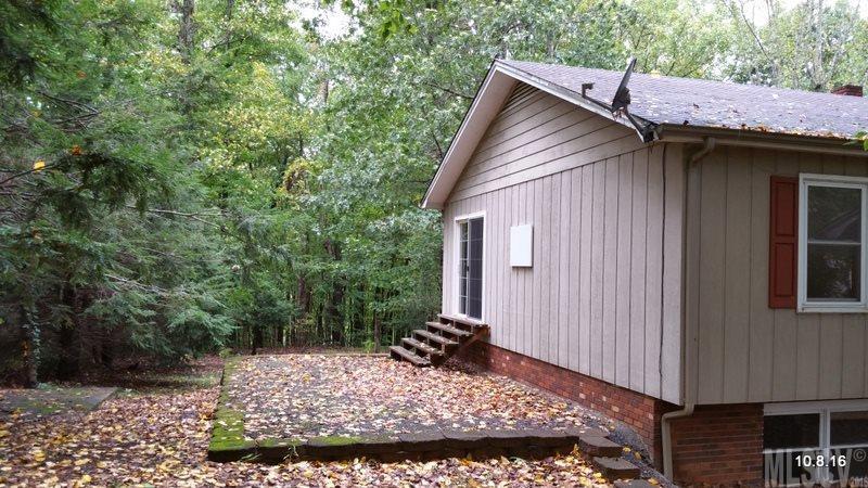 112 Ridge Drive Jefferson, NC 28640 - Photo 23 of 25 Gallery Image 23