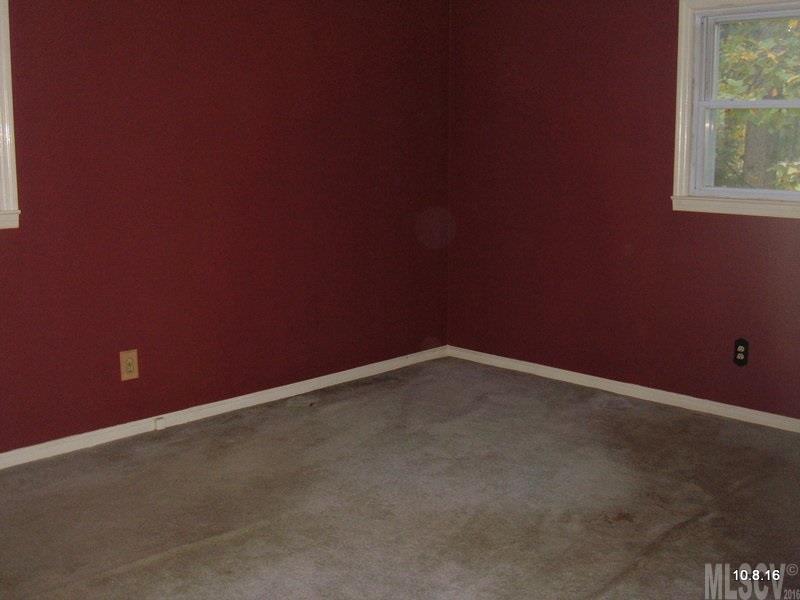 112 Ridge Drive Jefferson, NC 28640 - Photo 6 of 25 Gallery Image 6