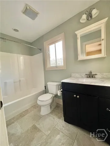 $1,700 | 110 East Duffy Street, Unit CARRIAGE HOUSE, Savannah, GA 31401