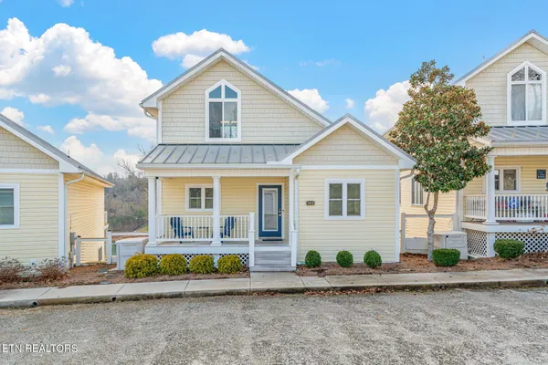 $799,000 | 163 North Deer Vlg Lane, La Follette, TN 37766