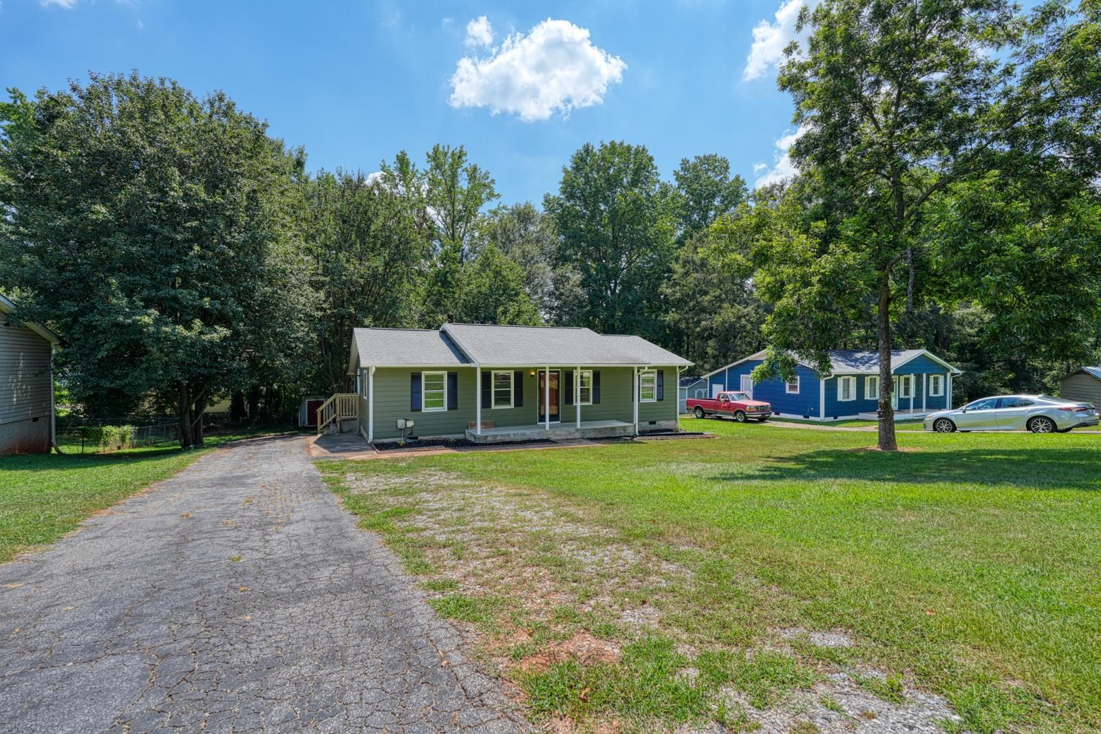 121 Blueberry Lane Inman, SC 29349 - Photo 4 of 28