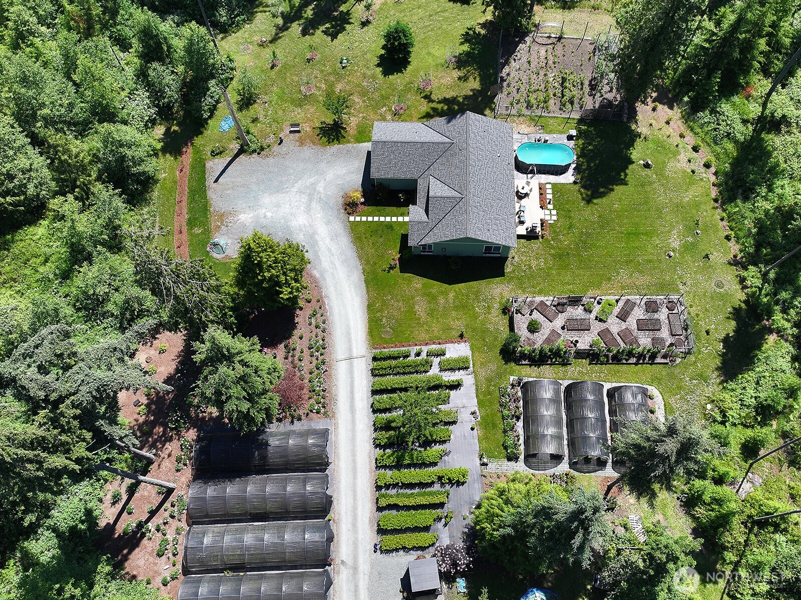 6545 Cultus Bay Road Clinton, WA 98236 - Photo 27 of 40