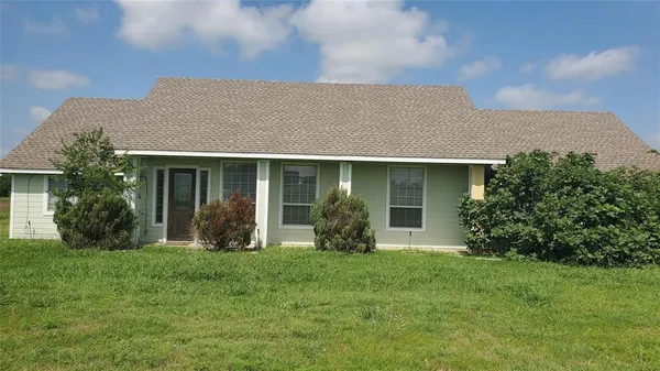 $1,995 | 1656 County Road 697, Farmersville, TX 75442