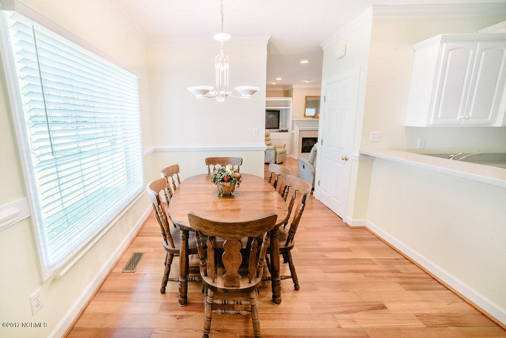 464 Huntingridge Road Greenville, NC 27834 - Photo 23 of 30 Dining Area