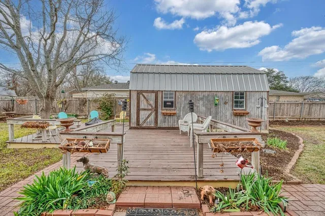 $335,000 | 1065 Dendron Drive, Hewitt, TX 76643