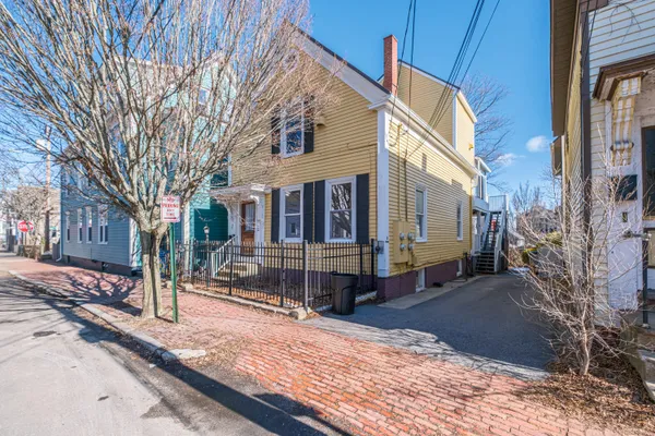 $975,000 | 25 Howard Street, Portland, ME 04101
