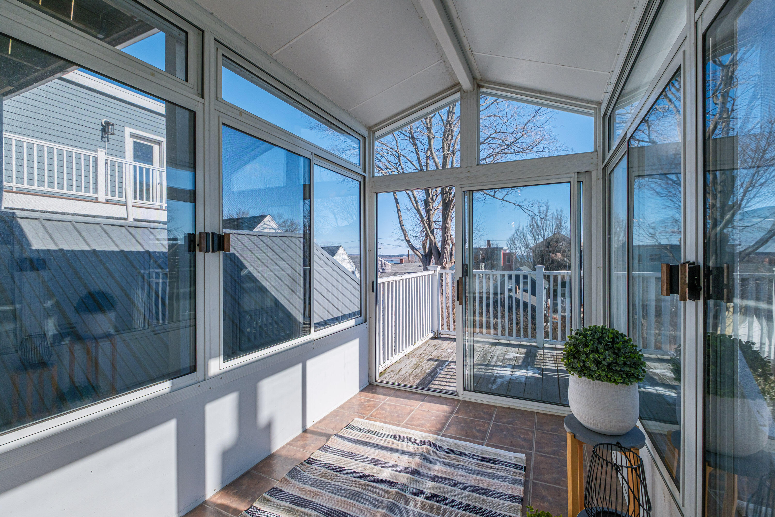 25 Howard Street Portland, ME 04101 - Photo 4 of 32 25 Howard