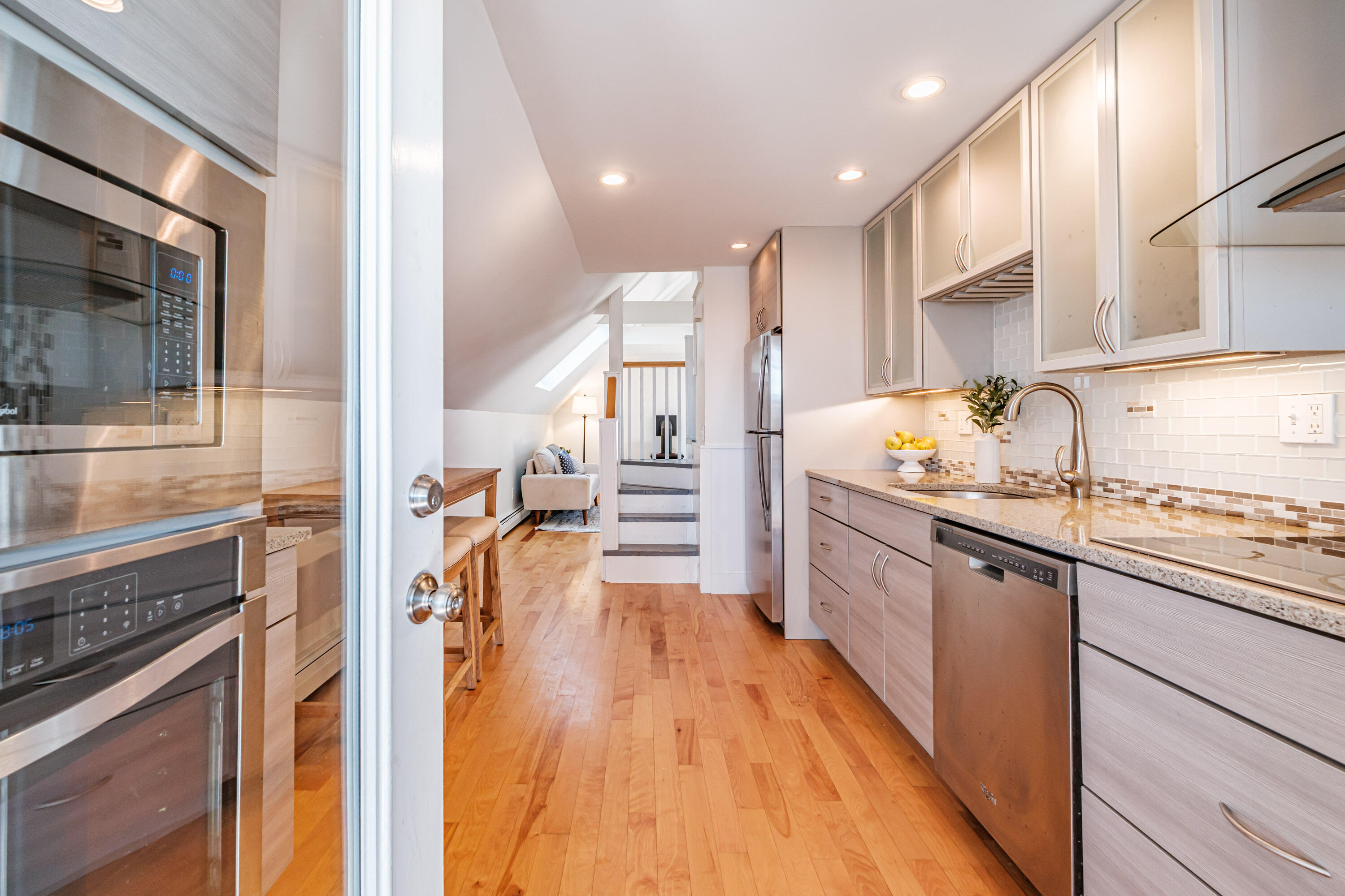 25 Howard Street Portland, ME 04101 - Photo 5 of 32 25 Howard