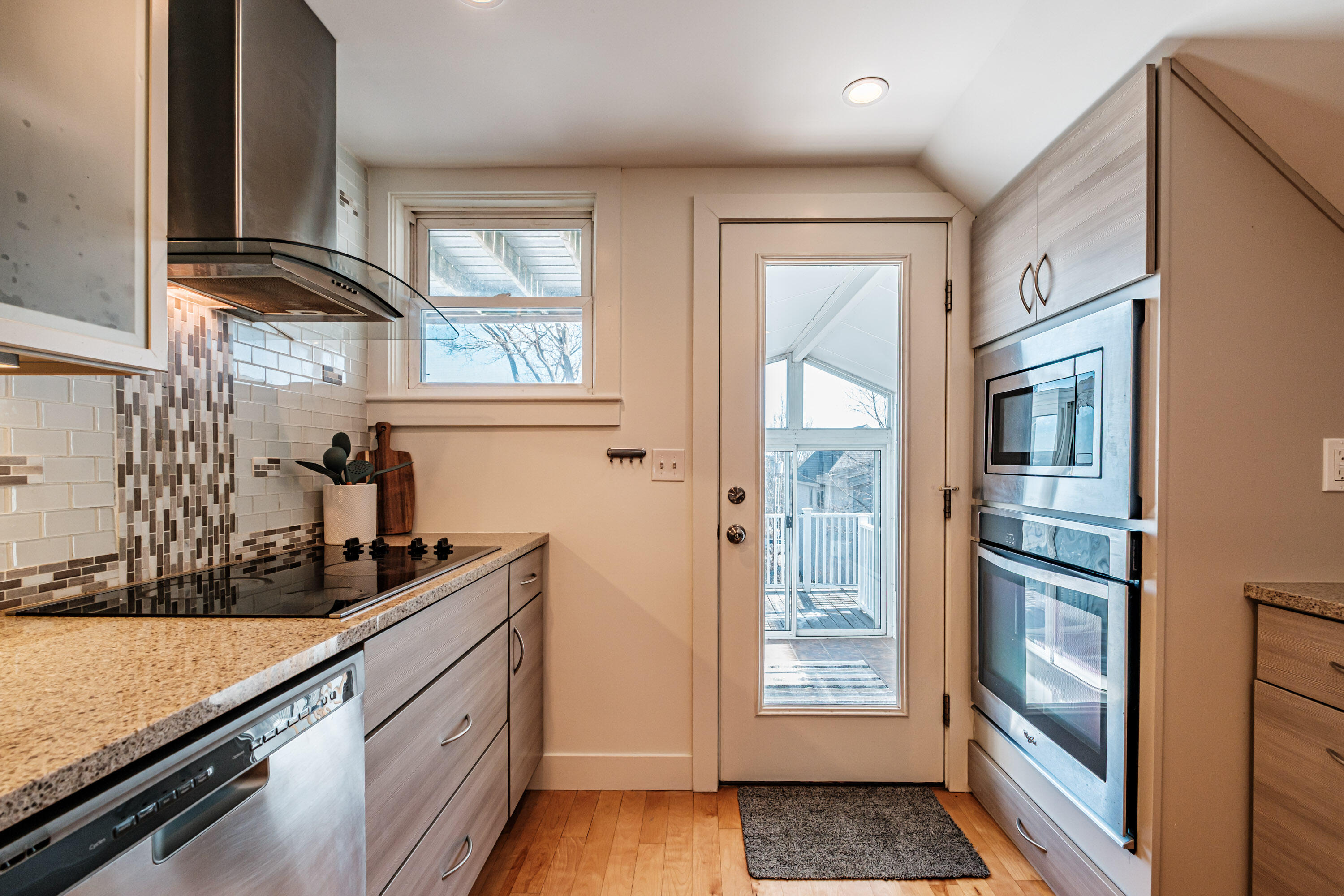 25 Howard Street Portland, ME 04101 - Photo 6 of 32 25 Howard