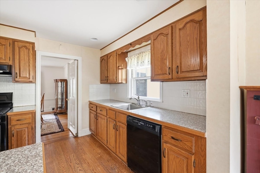 97 Green Street Needham, MA 02492 - Photo 14 of 42