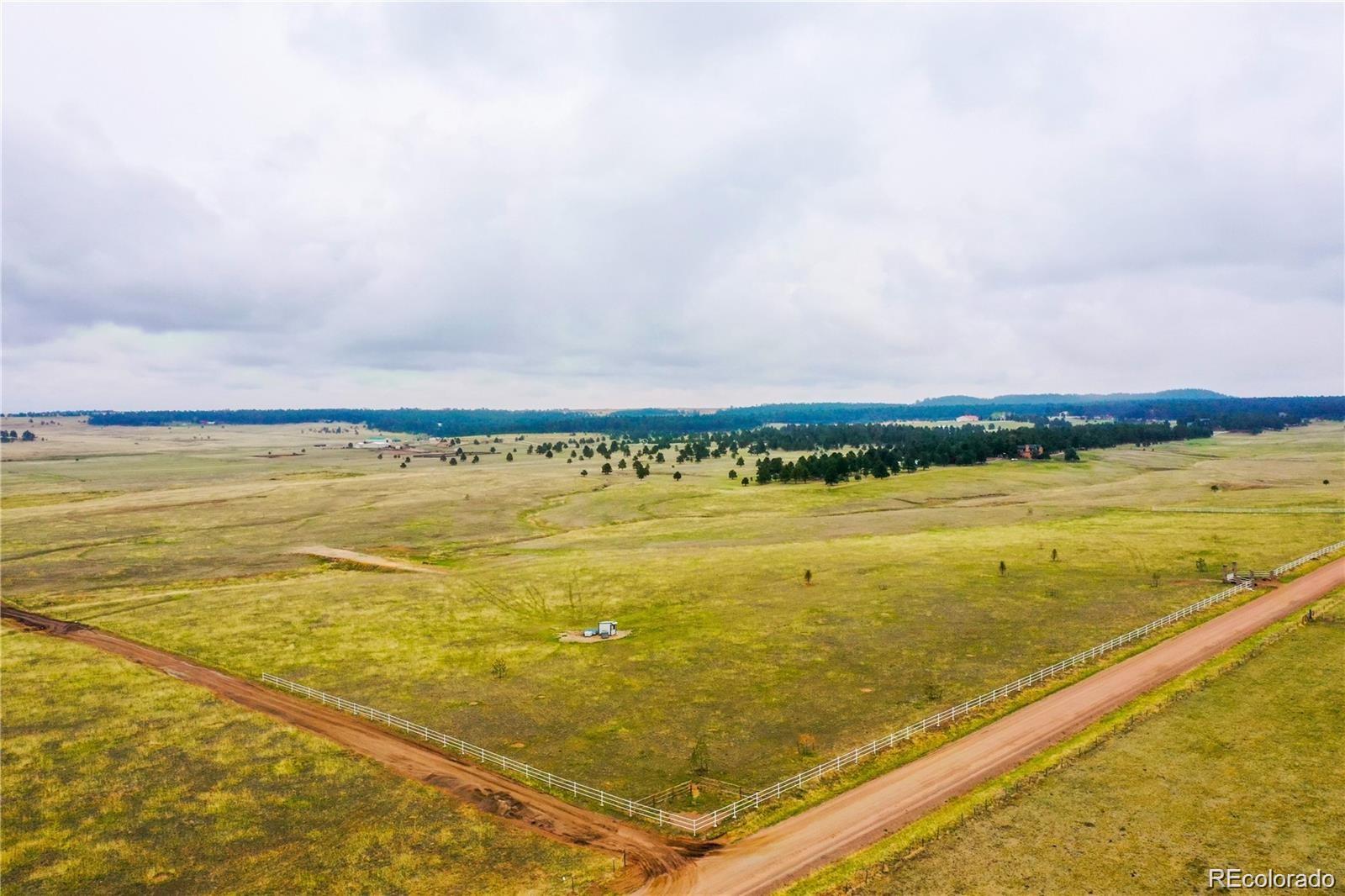 14700 Arfsten Road Larkspur, CO 80118 - Photo 6 of 32 Gallery Image 6