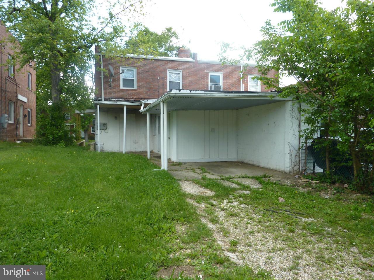 8518 Chestnut Oak Road Parkville, MD 21234 - Photo 8 of 9 Exterior (Rear)