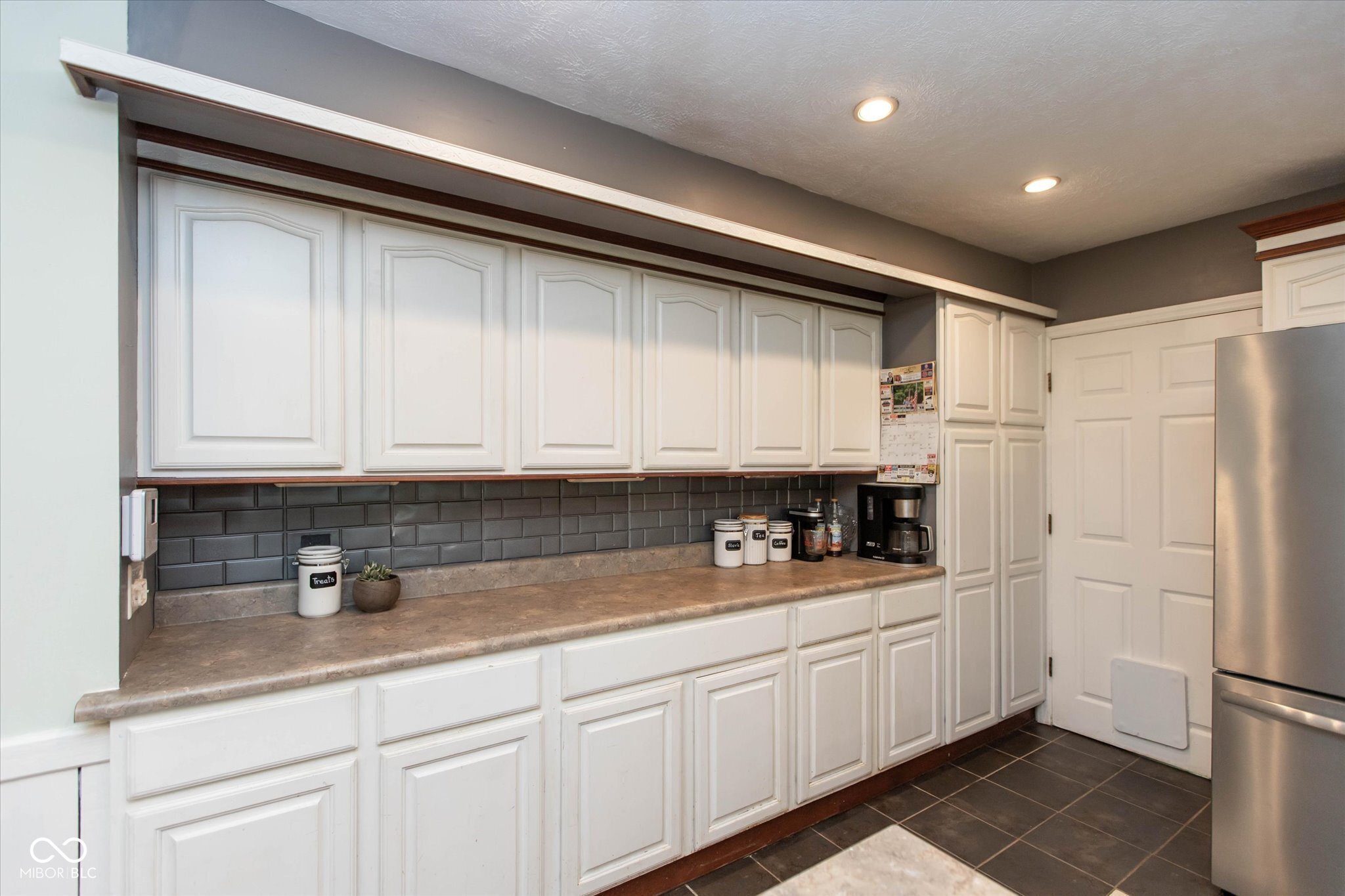 7140 Griffith Road Indianapolis, IN 46227 - Photo 14 of 26