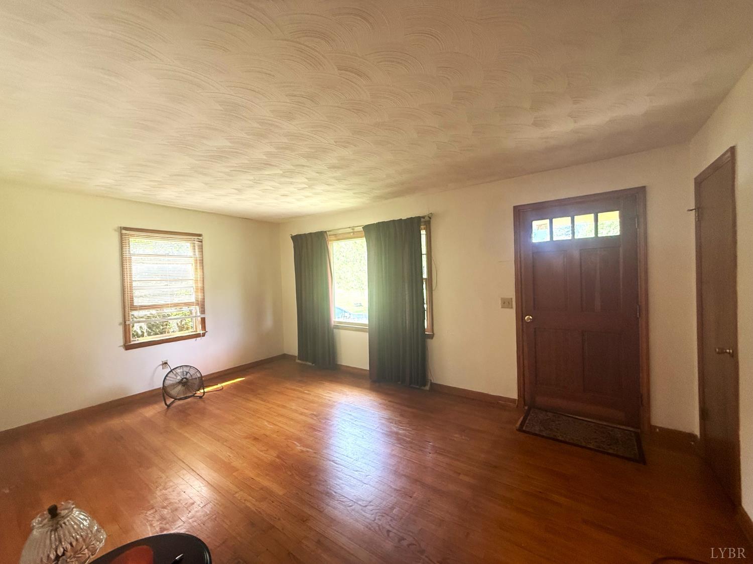 4217 Beulah Road Nathalie, VA 24577 - Photo 6 of 35