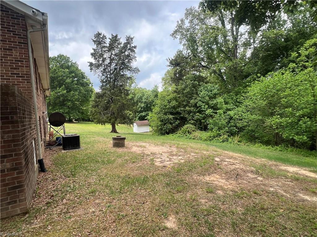 6090 Eaton Road Walnut Cove, NC 27052 - Photo 16 of 19