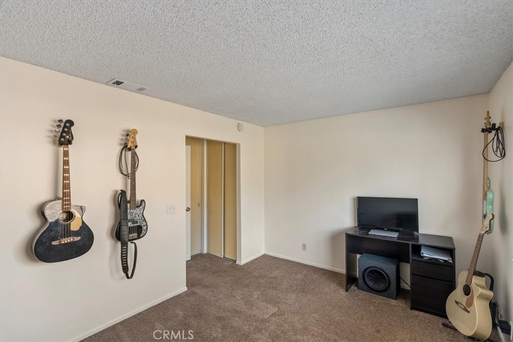 2 Village Lane Tehachapi, CA 93561 - Photo 22 of 32 a view of room with gym equipment