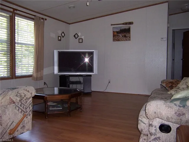 $1,400,000 | 3186 Silas Creek Road, Lansing, NC 28643