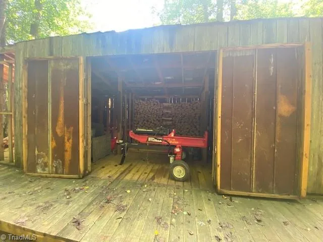 $1,400,000 | 3186 Silas Creek Road, Lansing, NC 28643