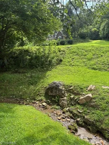 $1,400,000 | 3186 Silas Creek Road, Lansing, NC 28643