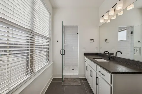 $274,990 | 100 Thompson Lane, Unit 6, Nashville, TN 37211