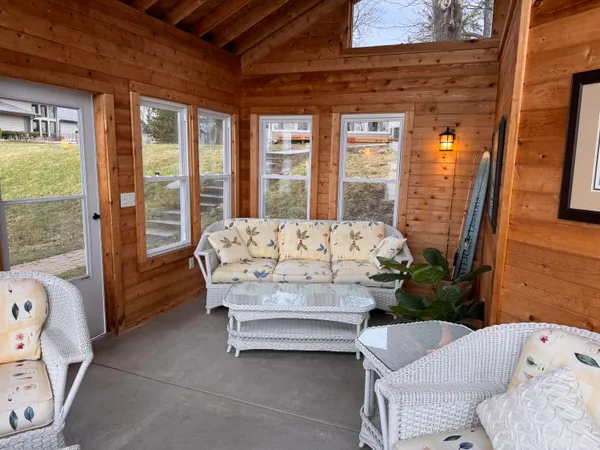 $1,395,000 | S106W20597 North Shore Drive, Muskego, WI 53150