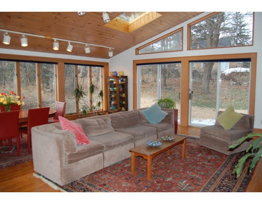 5 Downing Road Lexington, MA 02421 - Photo 3 of 11