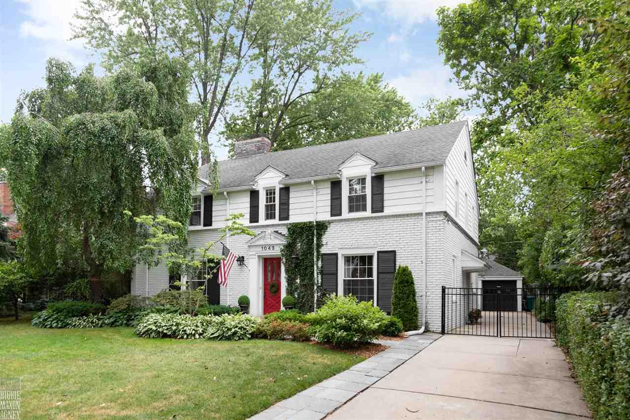 1043 Harvard Road Grosse Pointe, MI 48230 - Photo 29 of 33 31351581-28.JPG