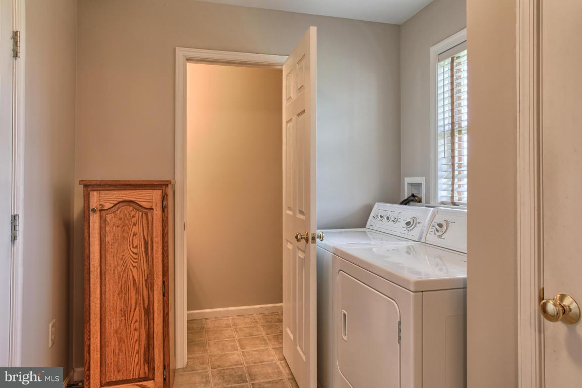 425 Wagonwheel Road Lititz, PA 17543 - Photo 14 of 26