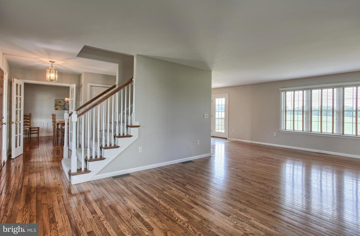425 Wagonwheel Road Lititz, PA 17543 - Photo 7 of 26