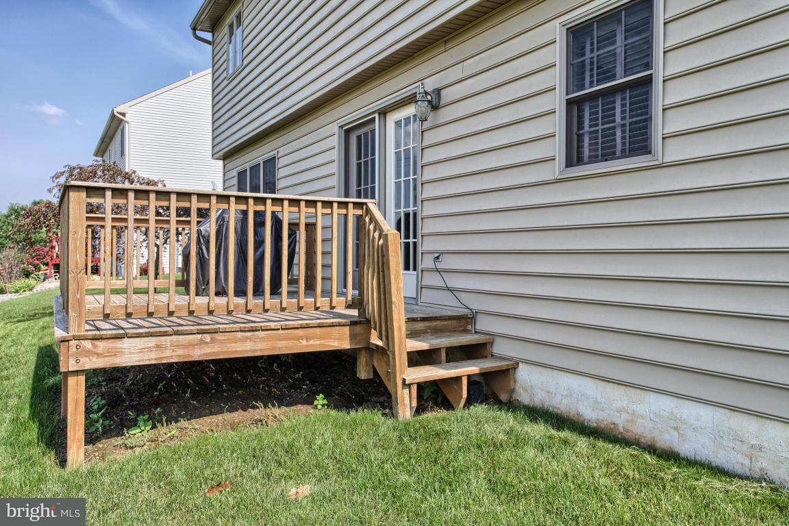 425 Wagonwheel Road Lititz, PA 17543 - Photo 8 of 26