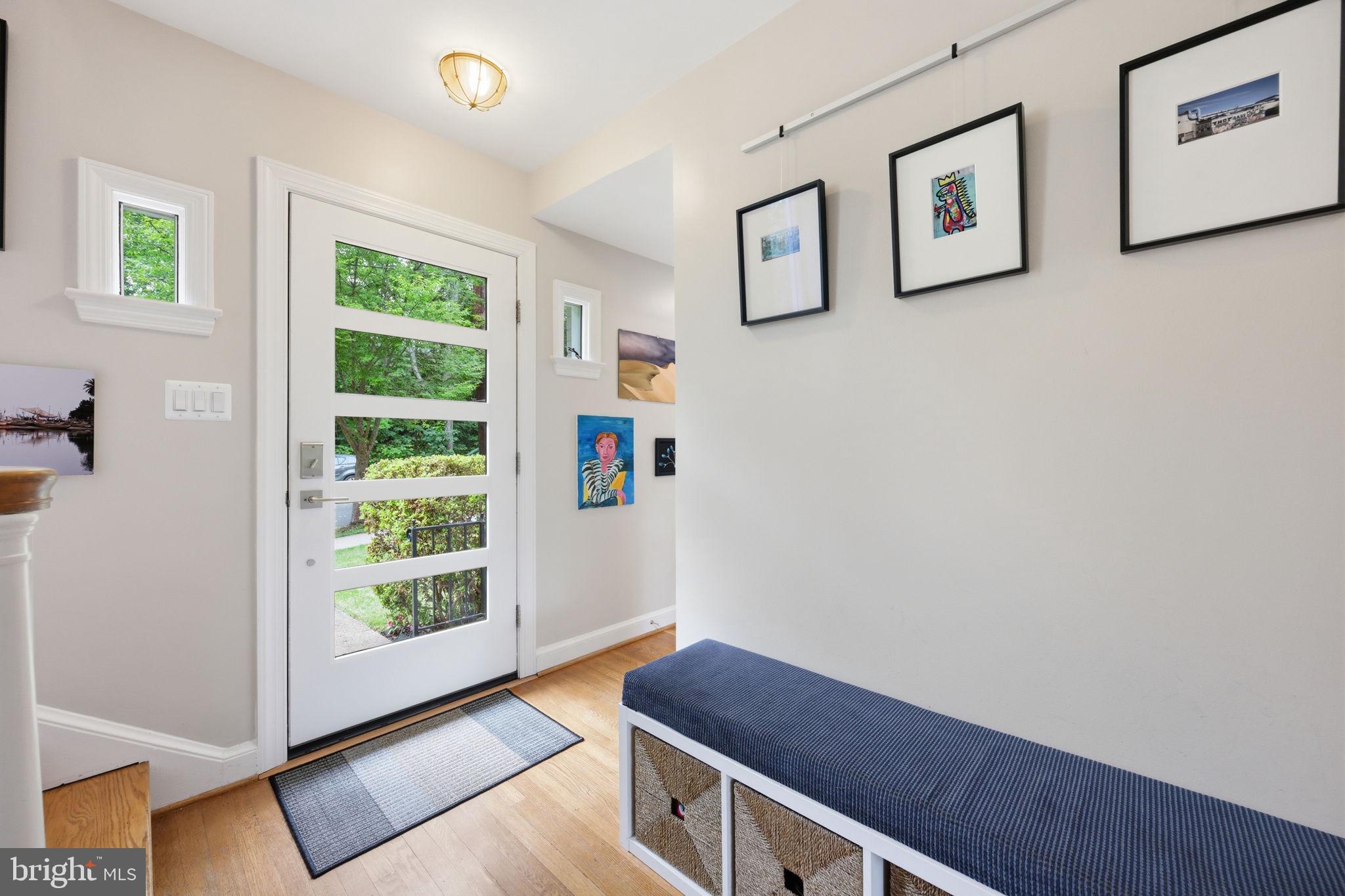 2829 29th Place Northwest Washington, DC 20008 - Photo 5 of 41