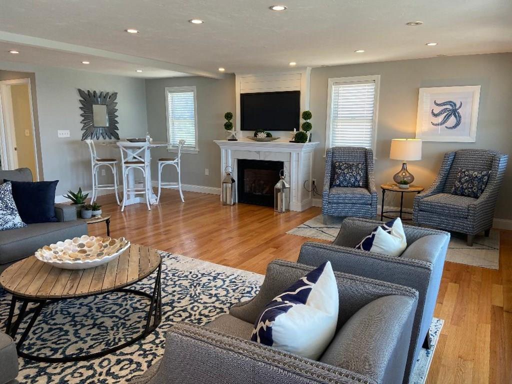 11 Post Island Road Quincy, MA 02169 - Photo 5 of 20 Gallery Image 5