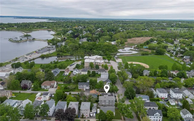 $3,300 | 413 High Street, Bristol, RI 02809