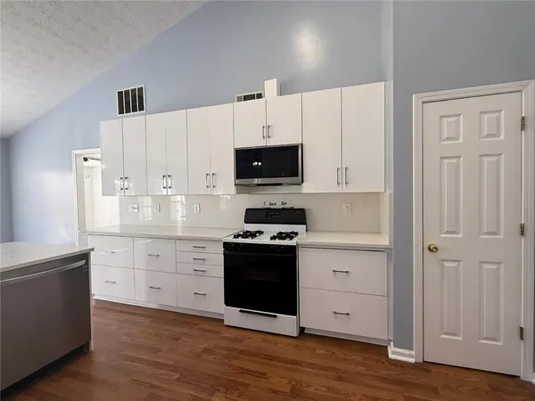 $2,500 | 2029 Manor Oak Lane, Buford, GA 30519